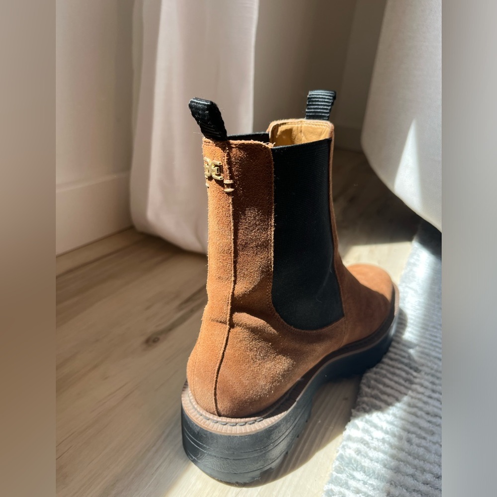BARELY WORN SAM EDELMAN LAGUNA CHELSEA BOOT